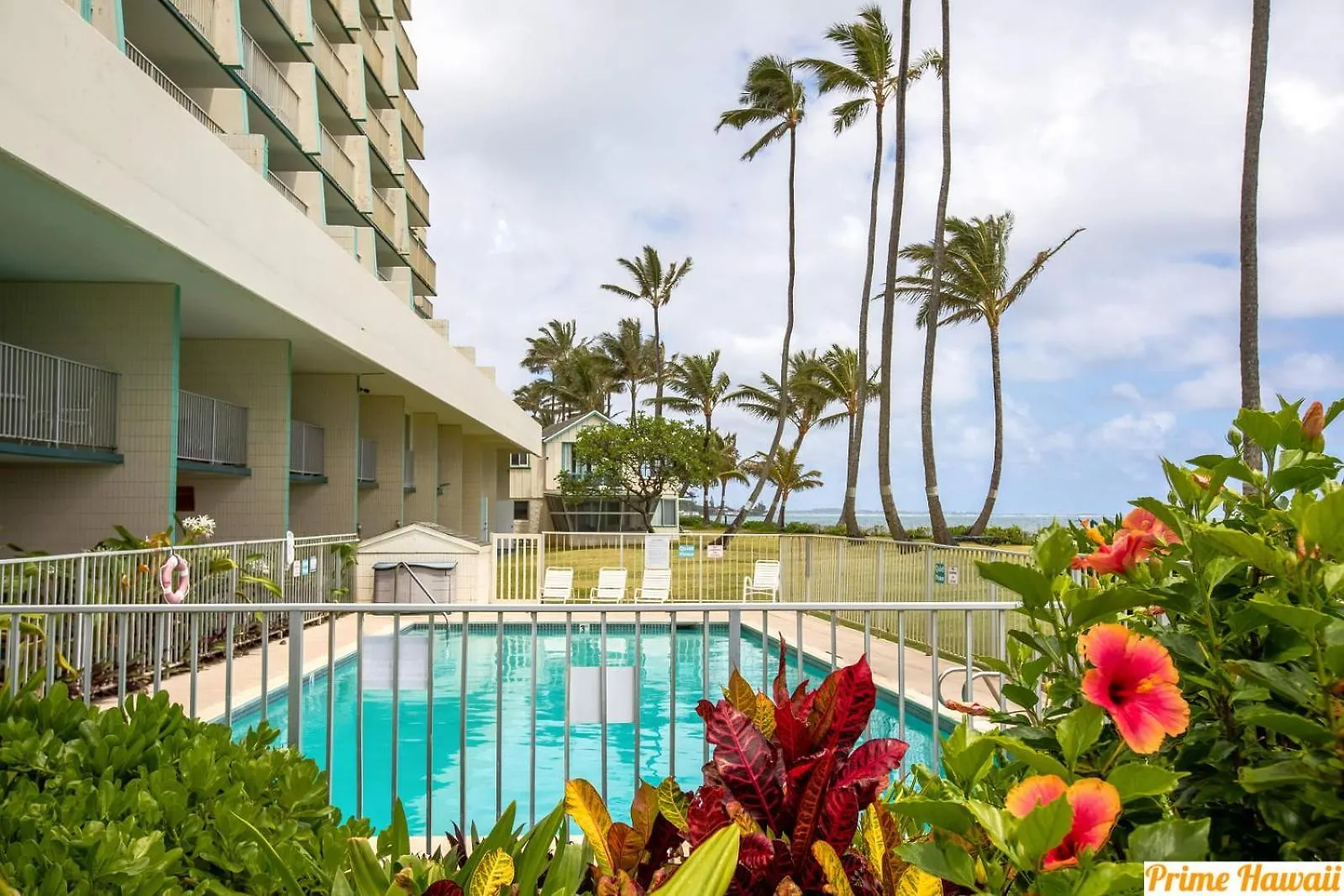 Amazing 7Th Floor Beachfront Condo Hauula