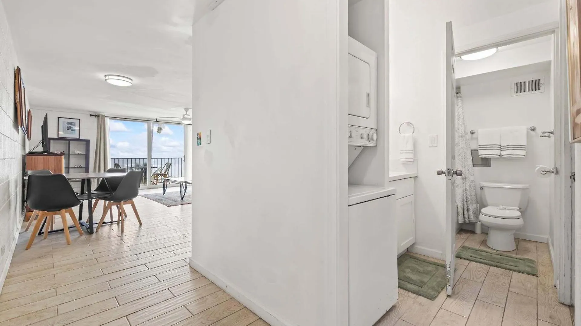 Amazing 7Th Floor Beachfront Condo Hauula