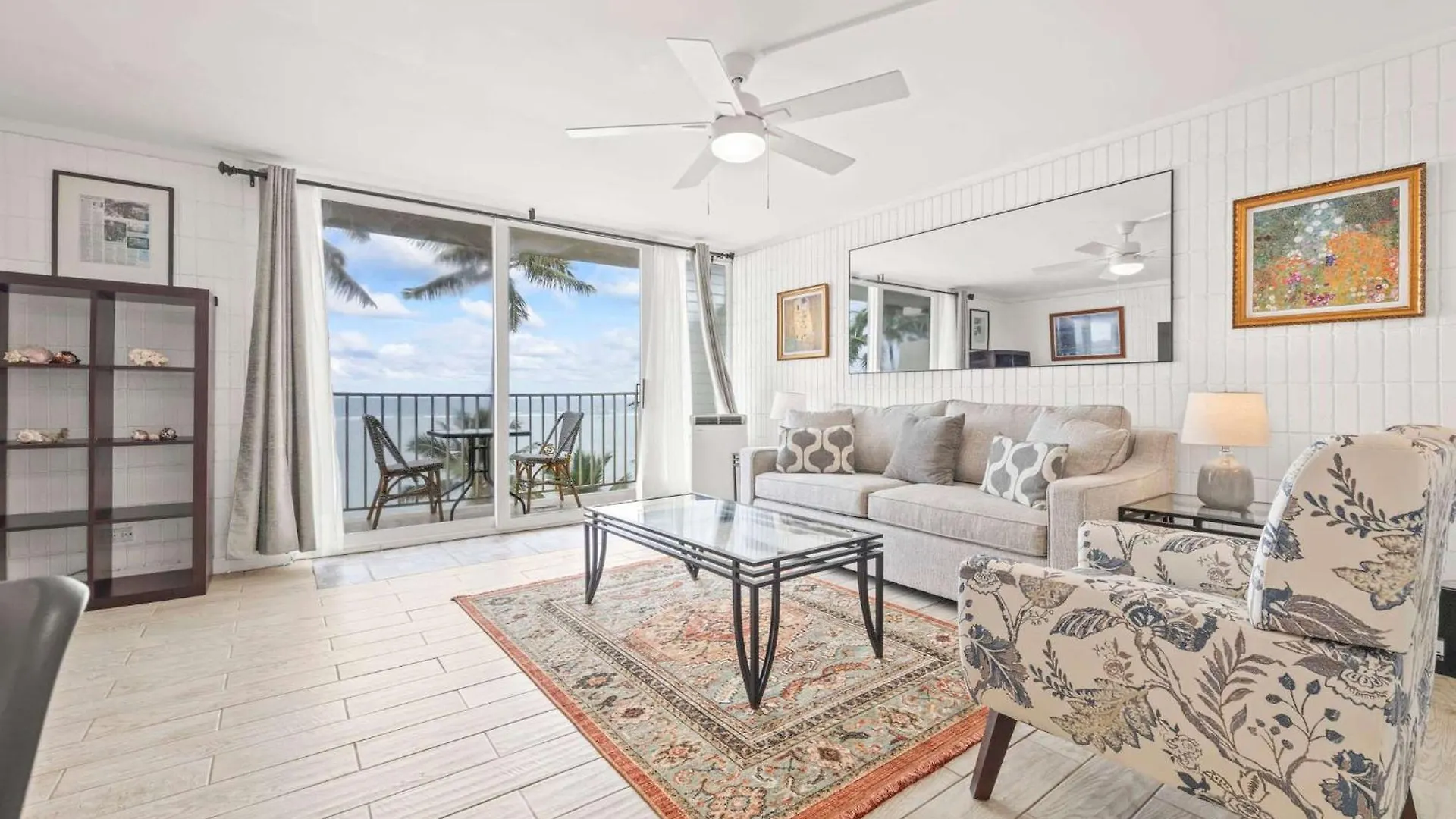 Amazing 7Th Floor Beachfront Condo Hauula